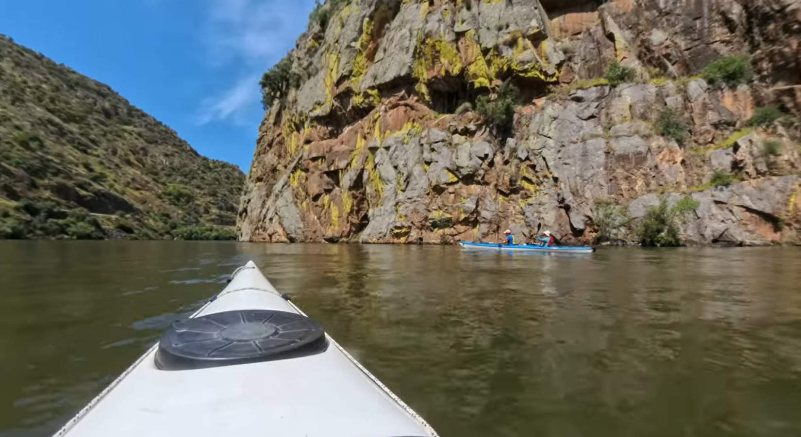 Narrow crossing on the Douro